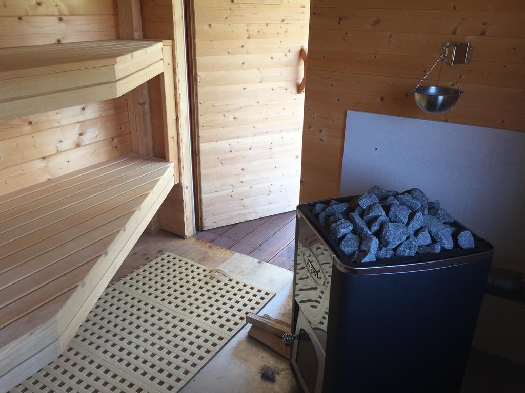 Romantic Wooden Lodge,Sauna,Schwimmteich,Alleinstehend,Absolut Ruhig Хессиш-Ольдендорф Номер фото
